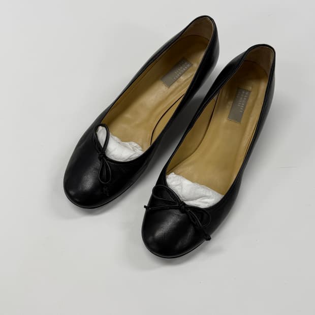 Margaret Howell basic pumps