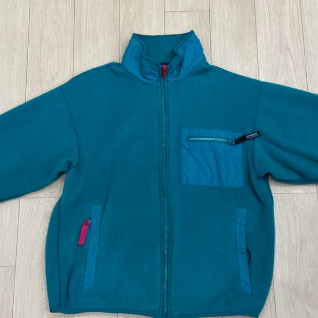 파타고니아 얇은 플리스 자켓 에메랄드