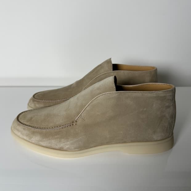 로로 피아나 오픈 스웨이드 워크 앵클 부츠