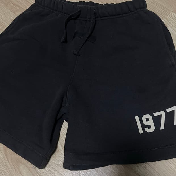 피어오브갓 에센셜 22ss 1977 팬츠 판매