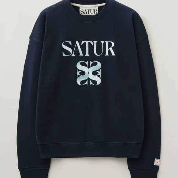 세터 네이비 블루 자수 맨투맨 새제품