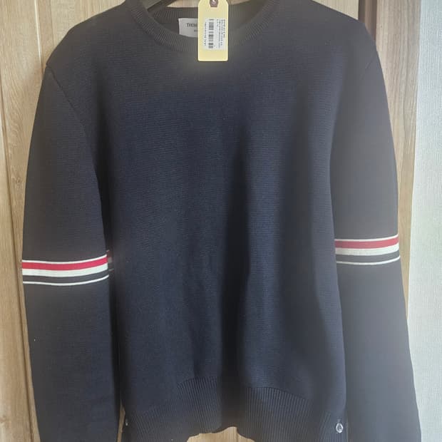 톰브라운 암밴드 니트 판매합니다 4사이즈