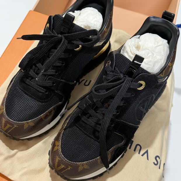 루이비통 런어웨이 블랙 모노그램 정품 225-230