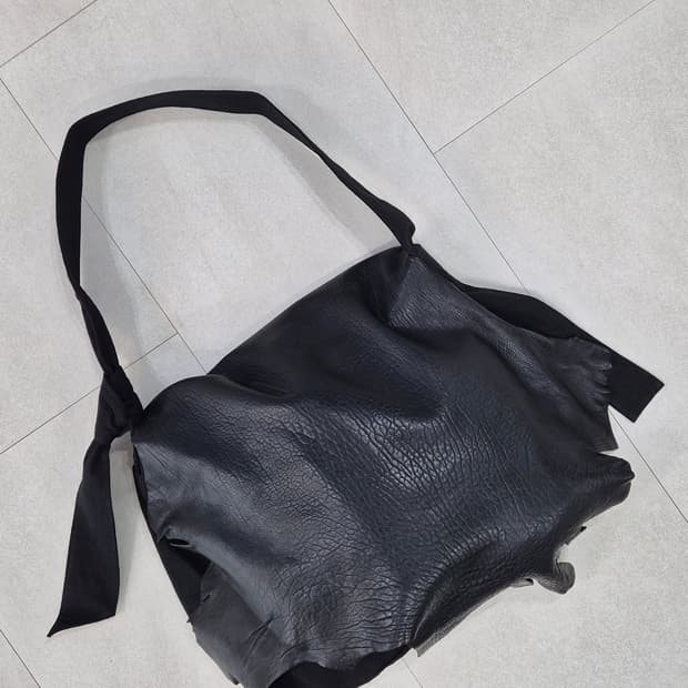 (새상품) XLIM EP.9 01 BAG OS BLACK