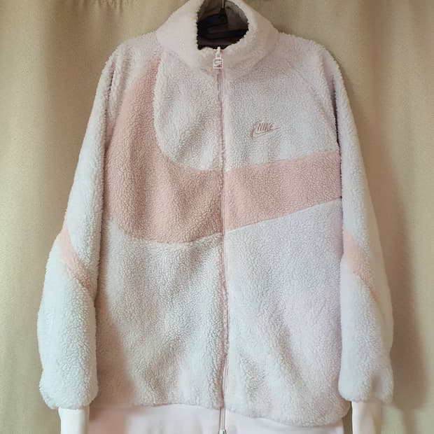 나이키 빅스우시 핑크 뽀글이 여성 후리스 자켓 free