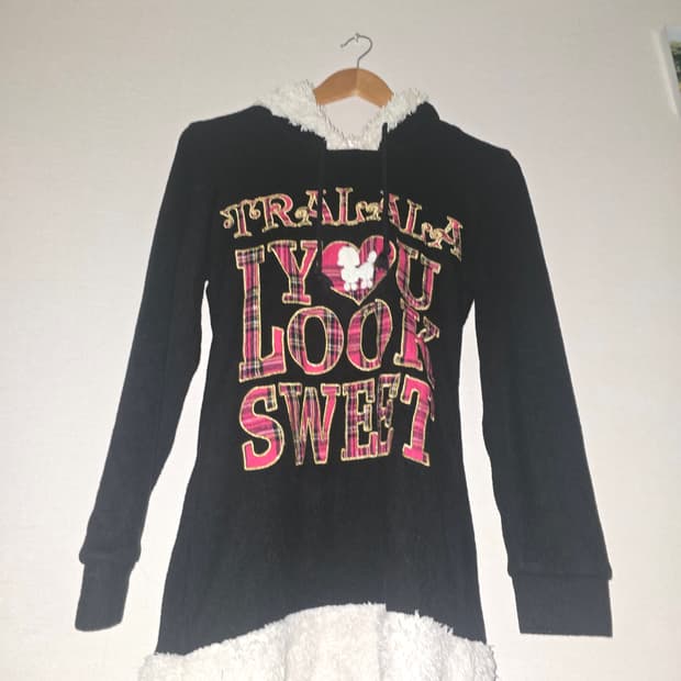 Tralala 트랄라라 블랙 후드 원피스(후드 폼폼이X)