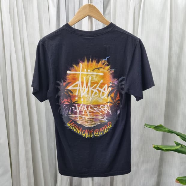 스투시 Stussy 라구나 비치 그래픽 반팔 티셔츠 2153