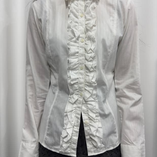 white frill shirt