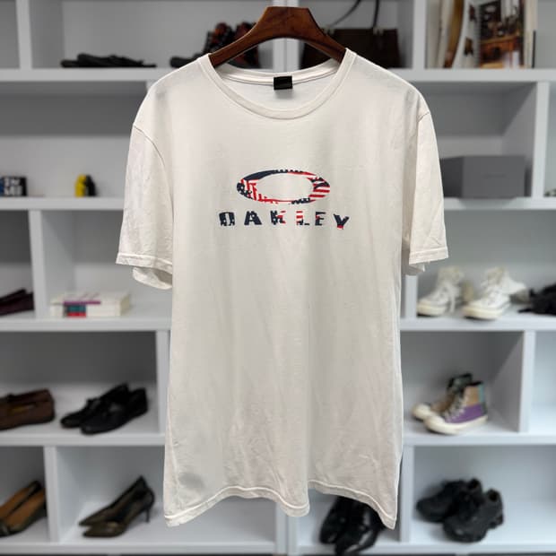 oakley 티셔츠