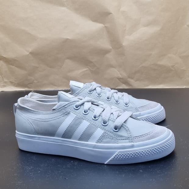 아디다스 니짜 로우 여성스니커즈235 