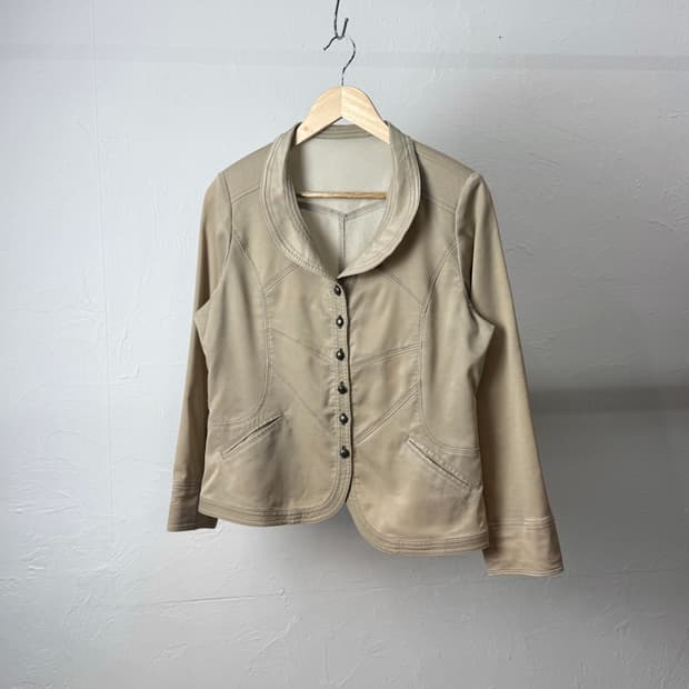 Noa-ge 커브라인 자켓