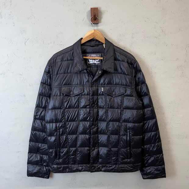 리바이스 구스다운 글로시 퀼팅 트러커자켓 블랙