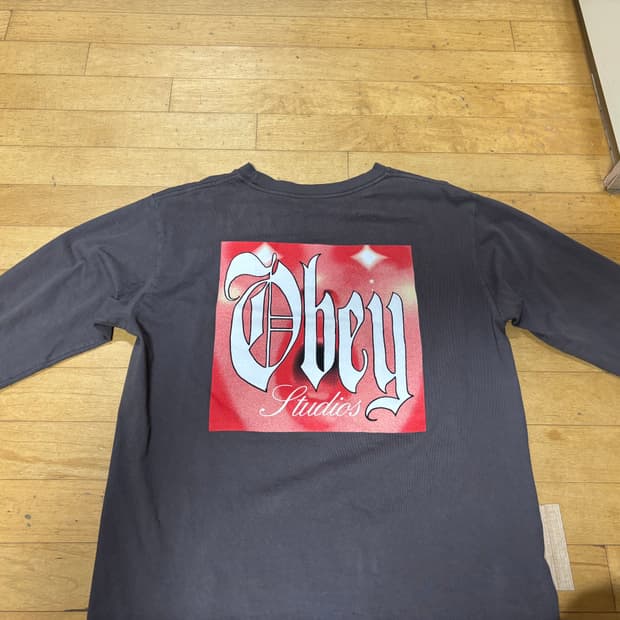 오베이 롱슬리브