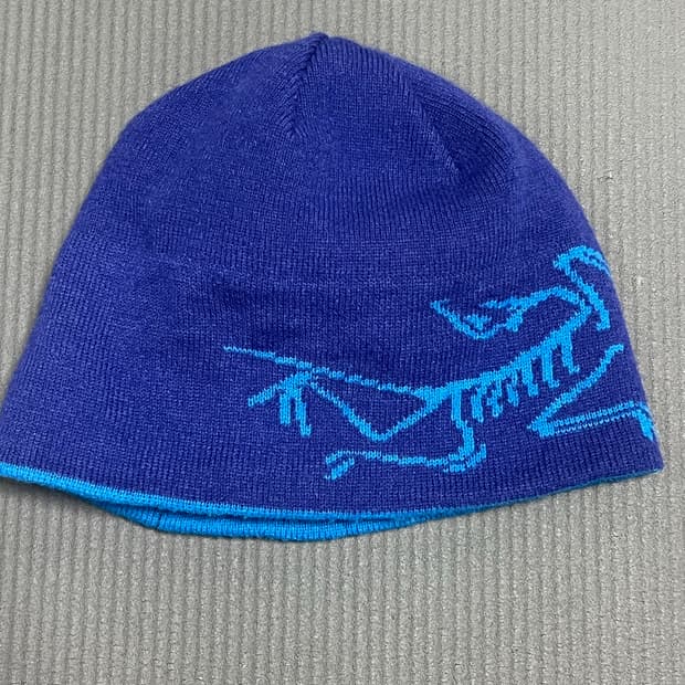 [OS] 아크테릭스 비니 코발트블루