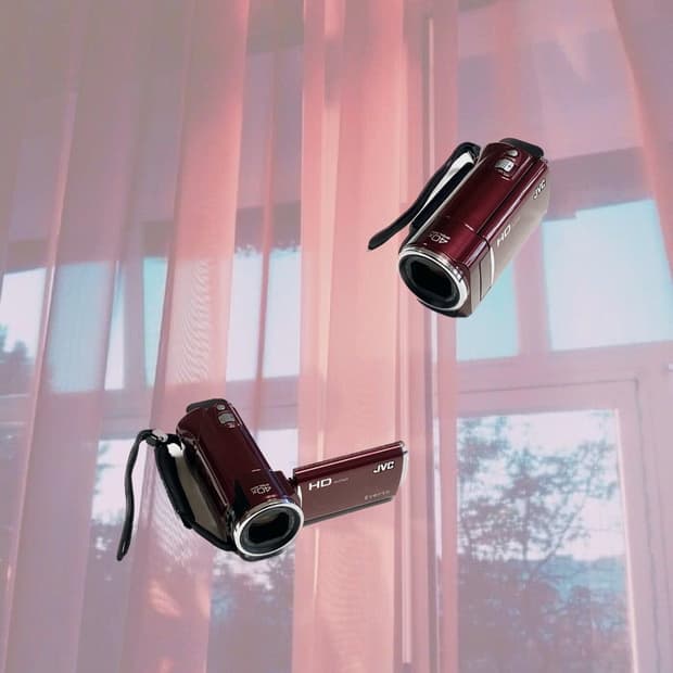 JVC Everio GZ-HM670 디카 캠코더