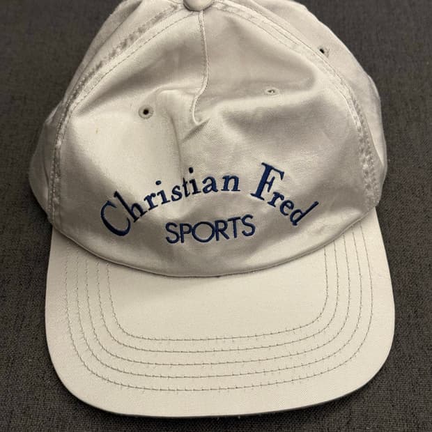 알프레드 사틴 캡 모자