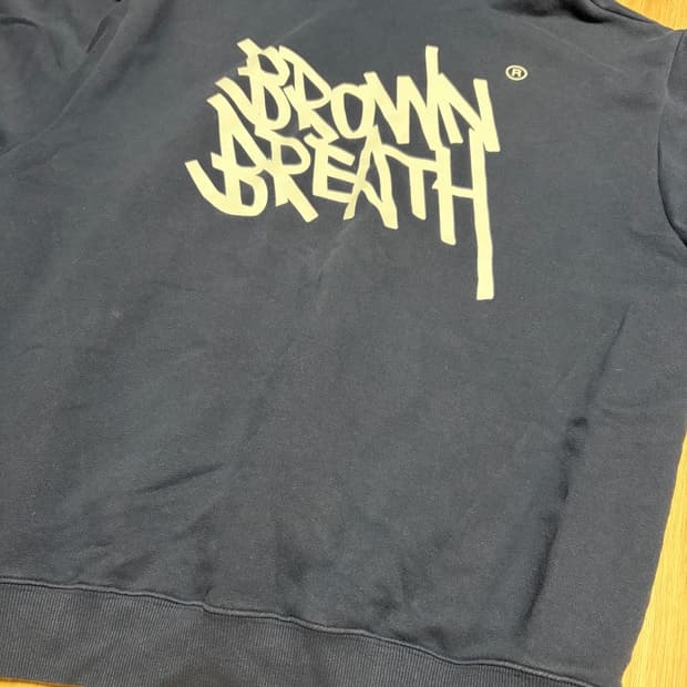 브라운브레스 후드티