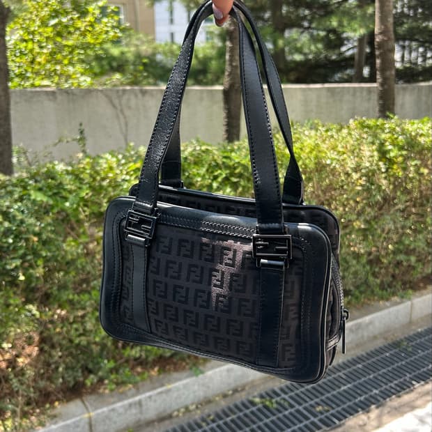 시크🖤)) 펜디 주카 미니 바게트 숄더백