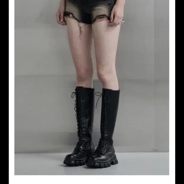 므넴 stud damage short pants (black)
