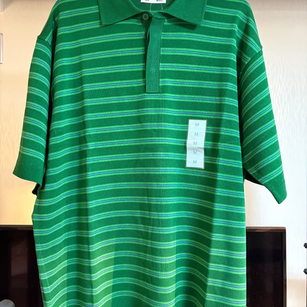 GU 워셔블 니트 반팔 폴로 셔츠 팔아요.(2026 신상)