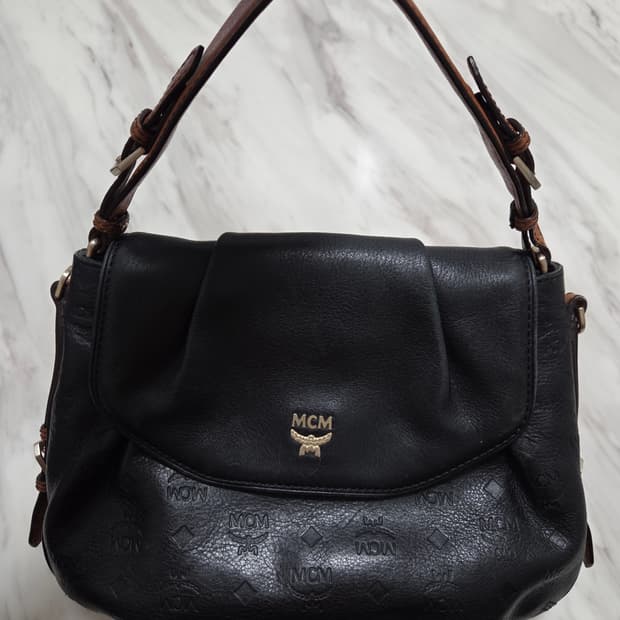MCM 비세토스 블랙 레더 토트 앤 크로스백