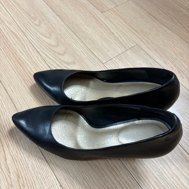 락포트 컴포트 블랙 펌프스 (굽 6cm)