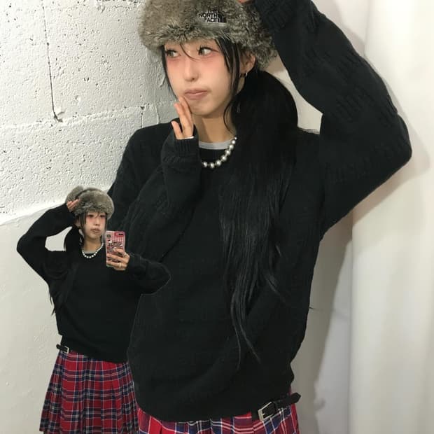 Supreme Raised Logo Sweater - 19Fw