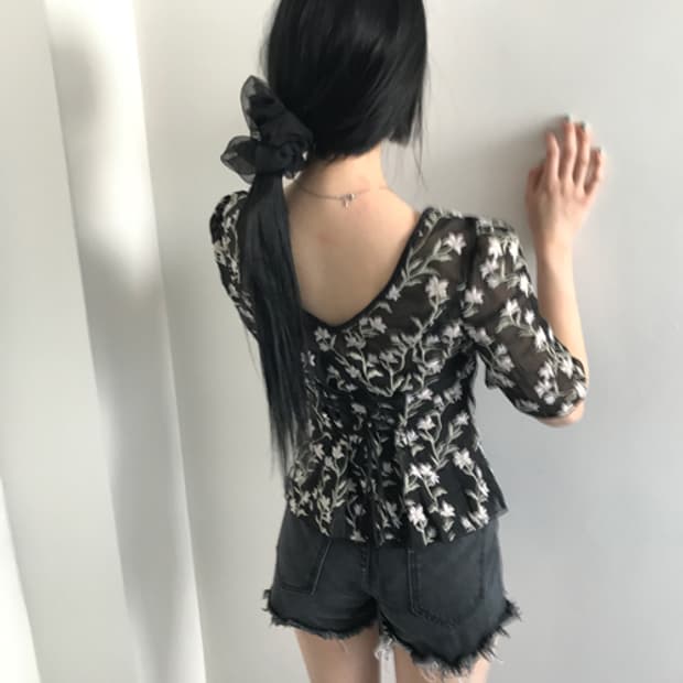 Back v corset blouse