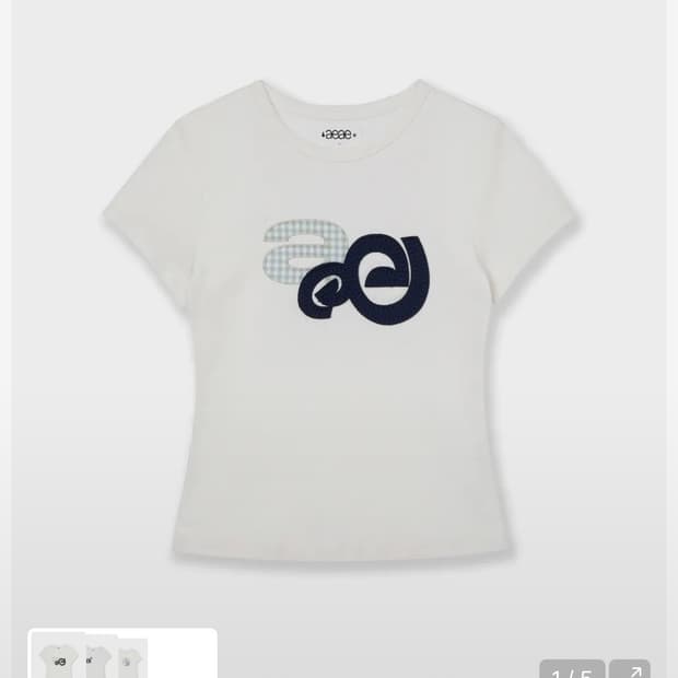 Aeae APPLIQUE LOGO TEE