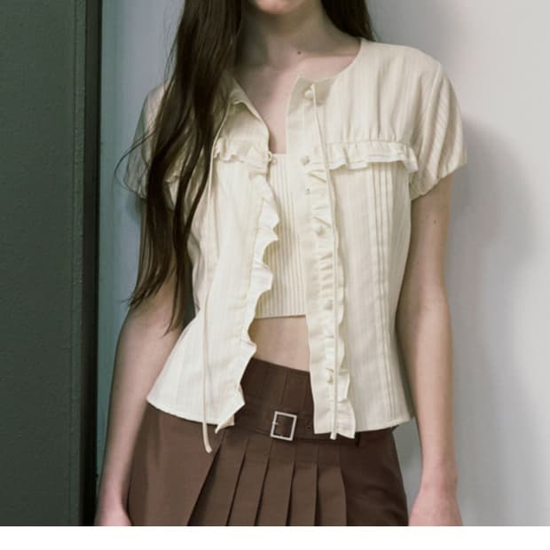 레이브 ravie 핀턱 러플 블라우스 ruffle blouse