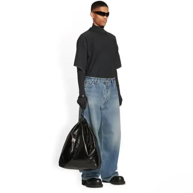 발렌시아가 코팅 배기진 xs