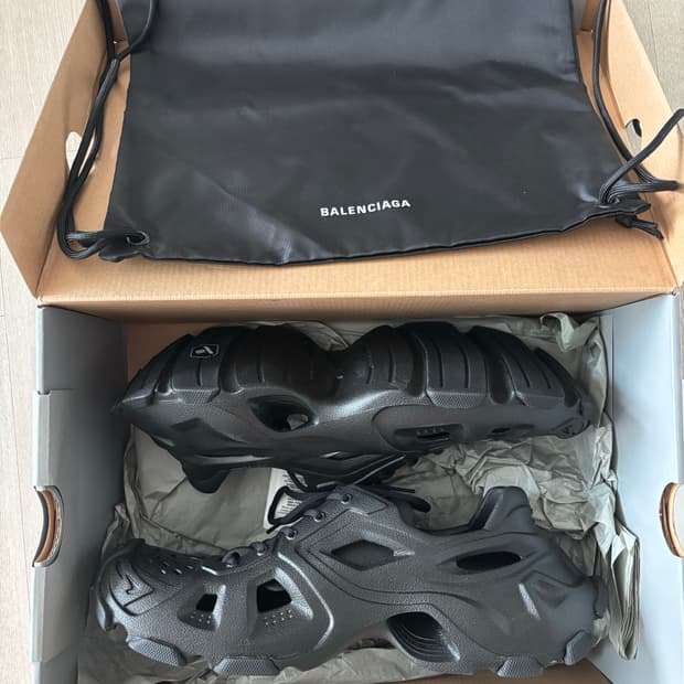 [45]발렌시아가 스니커즈