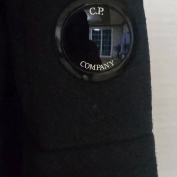 CP컴퍼니 맨투맨 m