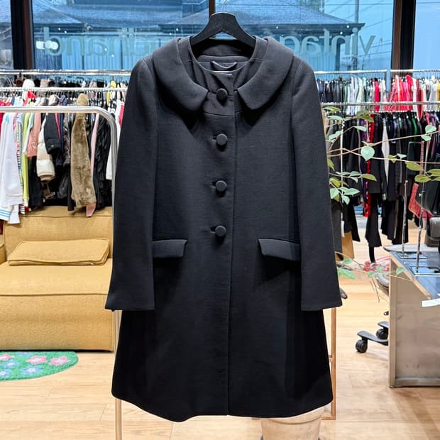 프라다 블랙 라나 버진울 라운드넥 코트