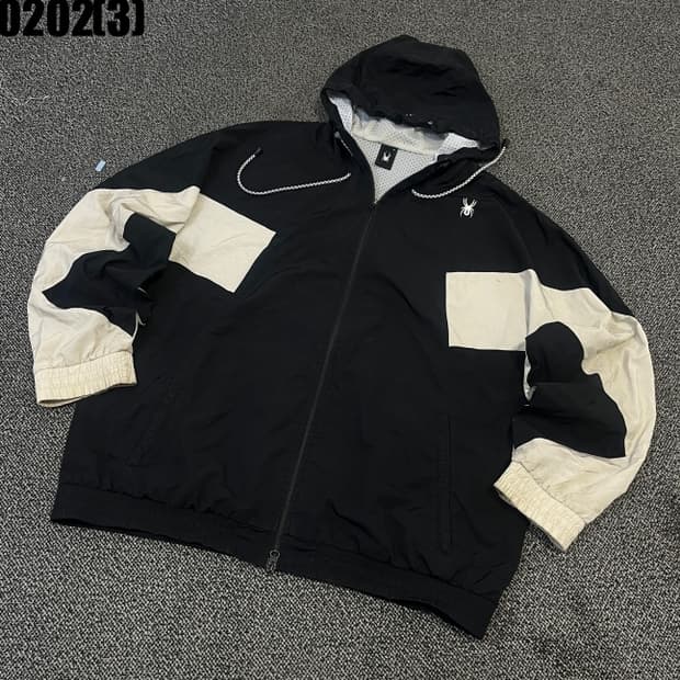 스파이더 바람막이 자켓