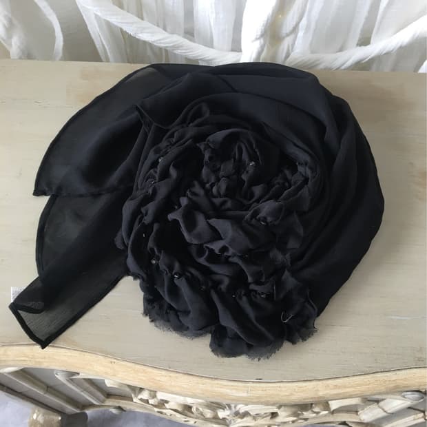 shirring cubic point scarf
