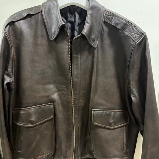 L)쿠어 빈티지 카우 스킨 A-2 레더 자켓(다크브라운)