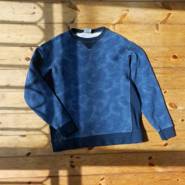 콜롬비아(columbia) 스웻 맨투맨 (사이드 리브, v거셋)