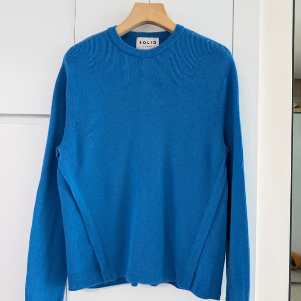 솔리드옴므 니트