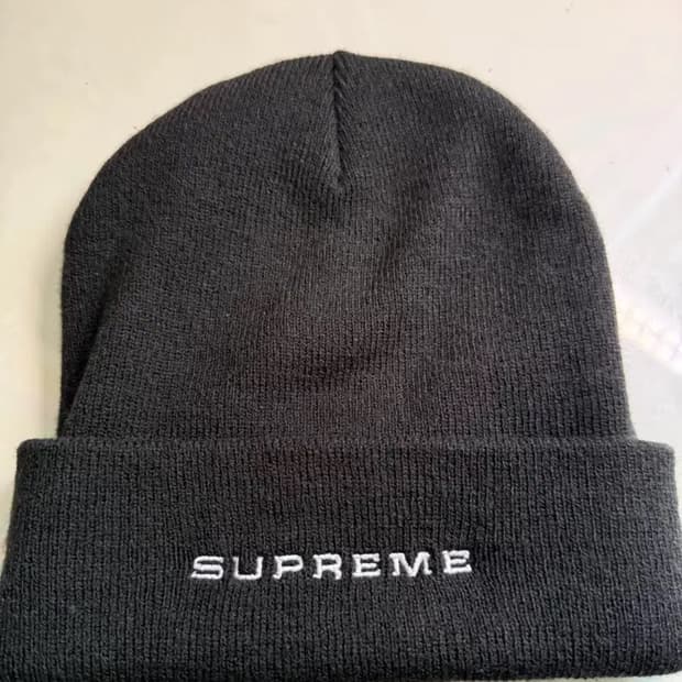 슈프림 나이키 스네이크스킨 비니 블랙