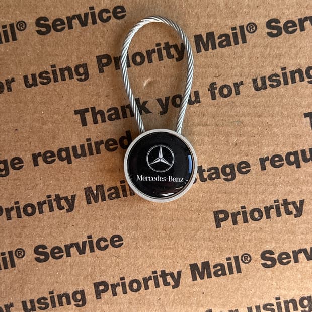 90s vtg Mercedes-Benz Cable Keyring
