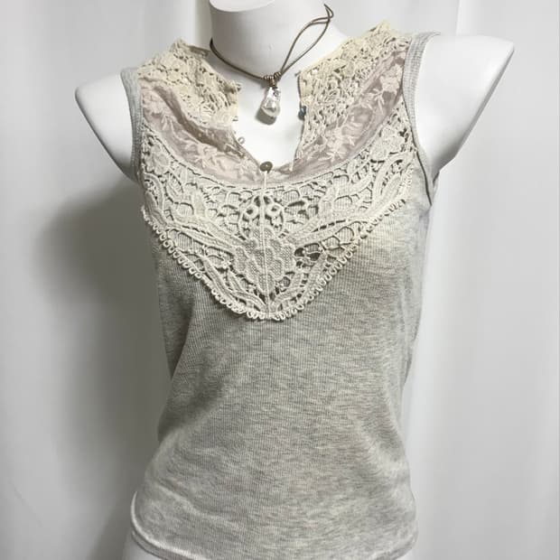 Crochet ivory sleeveless
