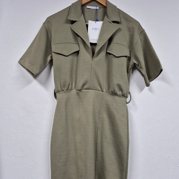 택새 자라  벨티드 반팔 원