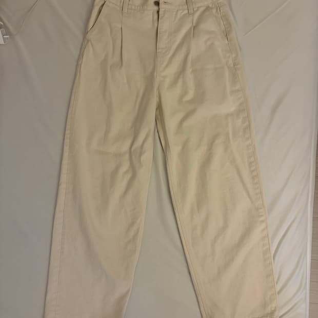 무신사 스탠다드 크림진