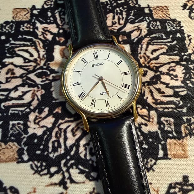 SEIKO 빈티지 쿼츠 시계