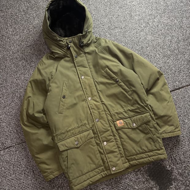 칼하트 WIP 웰론 트래퍼 파카 올리브 3410
