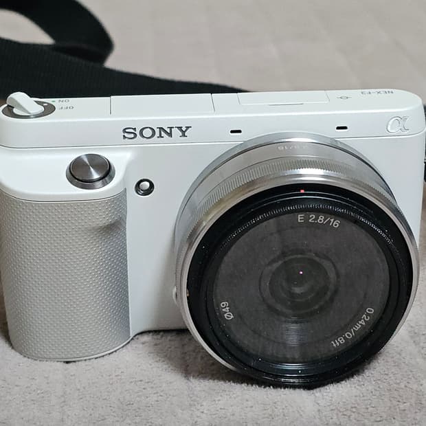 소니 NEX-F3 미러리스 카메라