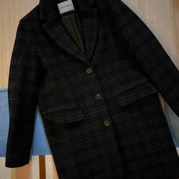 마누엘에기욤 네이비체크 코트