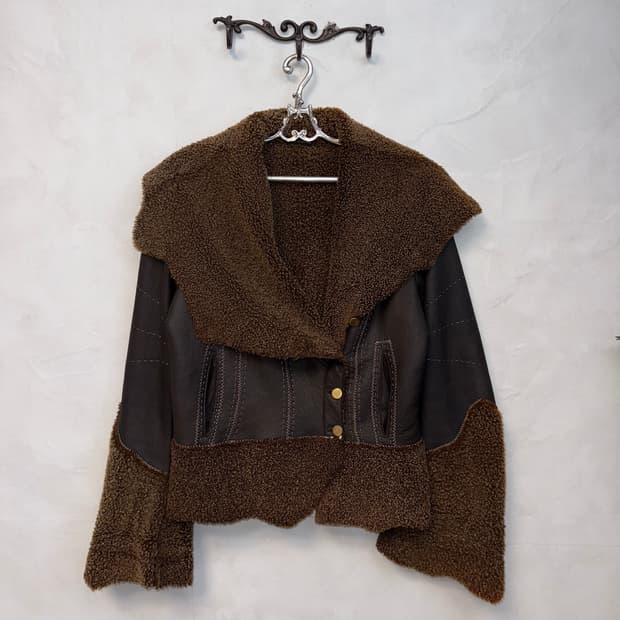 Dark brown lamb skin fur wide collar 무스탕