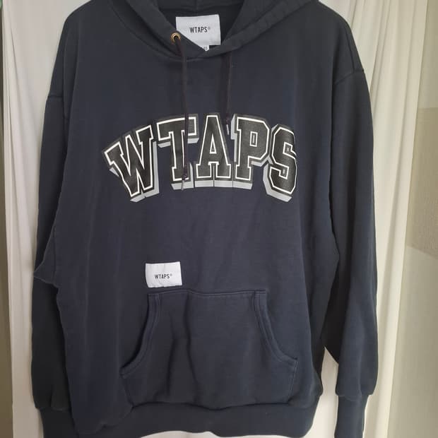 더블탭스 로고 후드티 